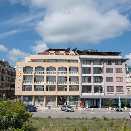 тропикана 酒店 2*