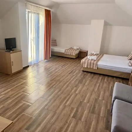 тропикана 2* 普里莫尔斯科