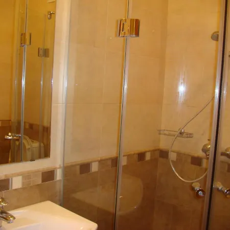 тропикана 2* 프리모르스코