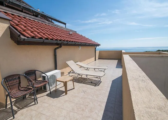 тропикана Primorsko