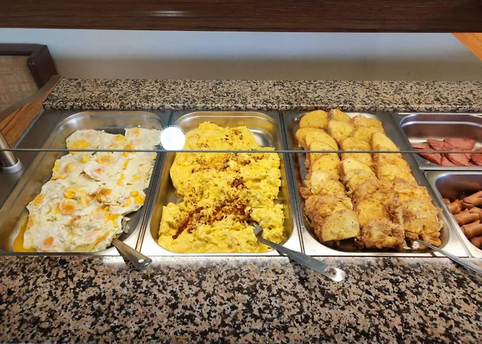 тропикана Hotel